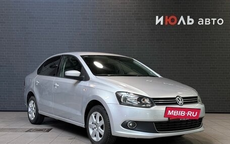 Volkswagen Polo VI (EU Market), 2012 год, 850 000 рублей, 3 фотография