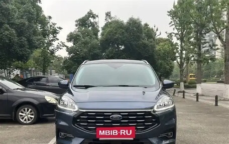 Ford Escape, 2022 год, 1 970 080 рублей, 3 фотография
