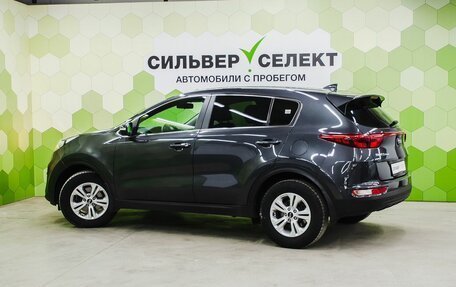 KIA Sportage IV рестайлинг, 2018 год, 1 750 000 рублей, 6 фотография