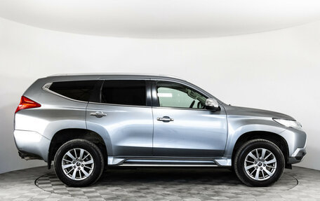 Mitsubishi Pajero Sport III рестайлинг, 2017 год, 2 699 000 рублей, 4 фотография