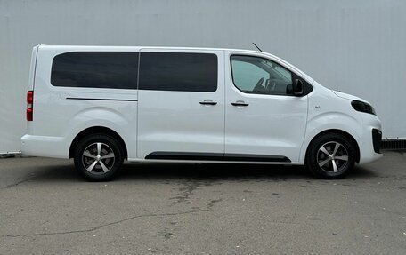 Opel Zafira Life I, 2021 год, 3 950 000 рублей, 4 фотография