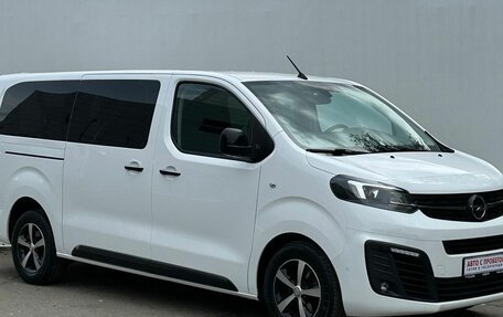 Opel Zafira Life I, 2021 год, 3 950 000 рублей, 3 фотография