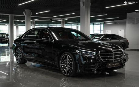 Mercedes-Benz S-Класс, 2022 год, 13 900 000 рублей, 2 фотография