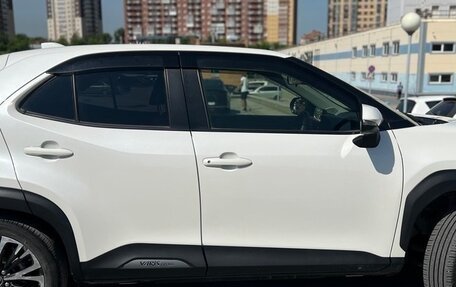 Toyota Yaris Cross, 2020 год, 2 290 000 рублей, 2 фотография