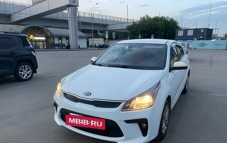 KIA Rio IV, 2017 год, 1 100 000 рублей, 3 фотография
