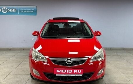 Opel Astra J, 2011 год, 699 000 рублей, 2 фотография