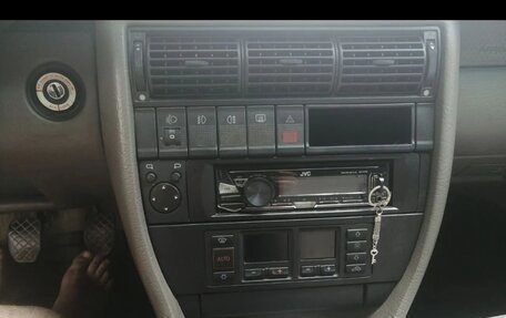 Audi A6, 1995 год, 390 000 рублей, 5 фотография