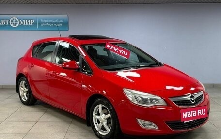 Opel Astra J, 2011 год, 699 000 рублей, 3 фотография