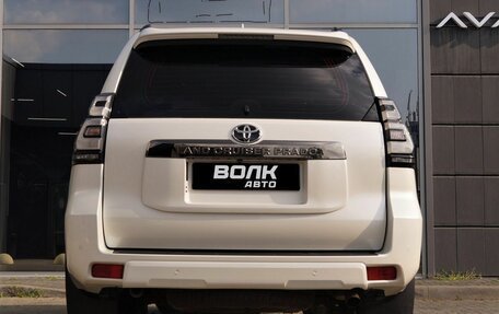 Toyota Land Cruiser Prado 150 рестайлинг 2, 2021 год, 6 825 000 рублей, 6 фотография
