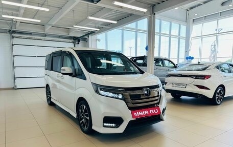 Honda Stepwgn IV, 2019 год, 8 фотография
