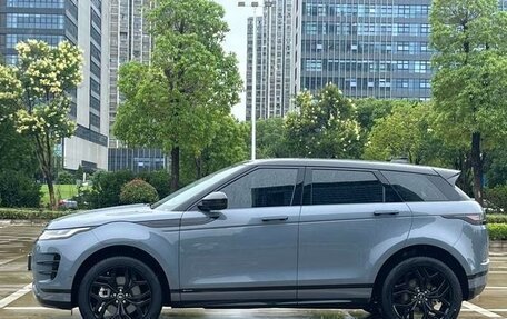 Land Rover Range Rover Evoque II, 2021 год, 2 700 000 рублей, 3 фотография