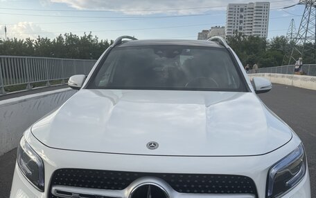 Mercedes-Benz GLB, 2020 год, 3 750 000 рублей, 2 фотография