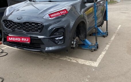 KIA Sportage IV рестайлинг, 2022 год, 3 200 000 рублей, 2 фотография