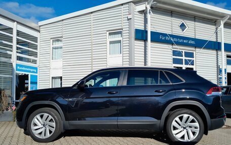 Volkswagen Touareg III, 2022 год, 9 090 000 рублей, 3 фотография