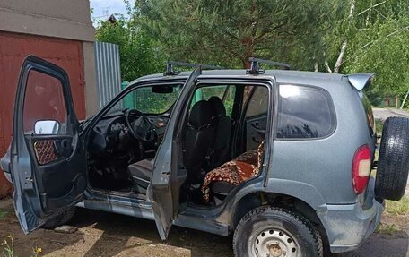 Chevrolet Niva I рестайлинг, 2006 год, 300 000 рублей, 3 фотография
