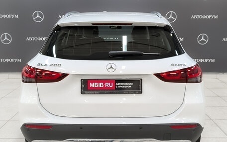 Mercedes-Benz GLA, 2021 год, 3 990 000 рублей, 6 фотография