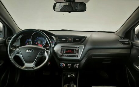 KIA Rio III рестайлинг, 2016 год, 995 000 рублей, 5 фотография