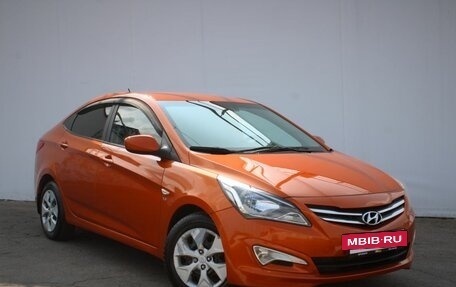Hyundai Solaris II рестайлинг, 2015 год, 985 000 рублей, 3 фотография