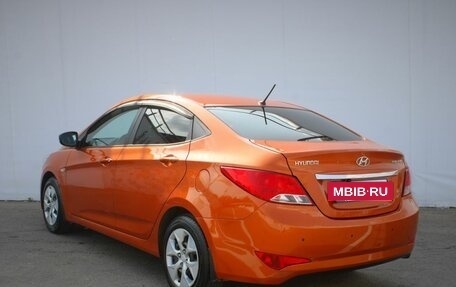 Hyundai Solaris II рестайлинг, 2015 год, 985 000 рублей, 5 фотография