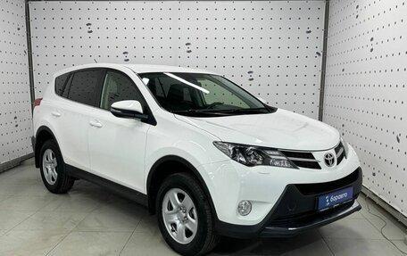 Toyota RAV4, 2015 год, 2 149 000 рублей, 3 фотография