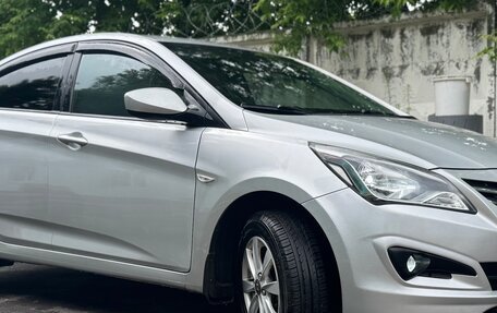 Hyundai Solaris II рестайлинг, 2015 год, 1 400 000 рублей, 4 фотография