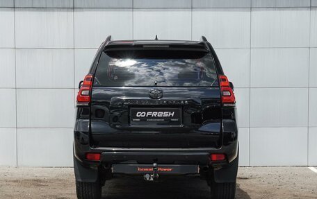 Toyota Land Cruiser Prado 150 рестайлинг 2, 2019 год, 5 300 000 рублей, 4 фотография
