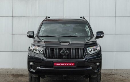 Toyota Land Cruiser Prado 150 рестайлинг 2, 2019 год, 5 300 000 рублей, 3 фотография