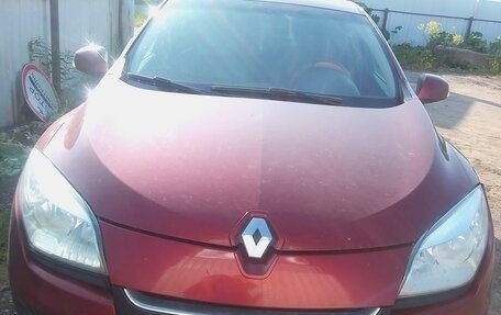 Renault Megane III, 2014 год, 1 000 000 рублей, 2 фотография