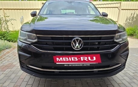 Volkswagen Tiguan II, 2021 год, 3 250 000 рублей, 2 фотография