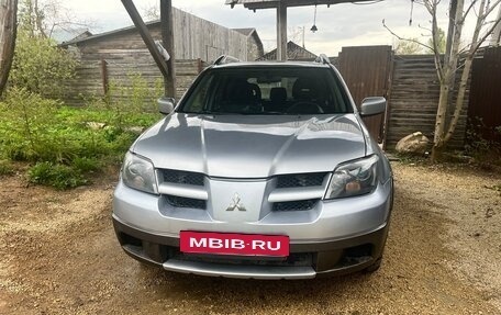Mitsubishi Outlander III рестайлинг 3, 2005 год, 535 000 рублей, 3 фотография
