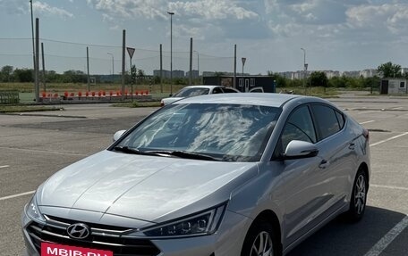 Hyundai Elantra VI рестайлинг, 2020 год, 1 650 000 рублей, 2 фотография