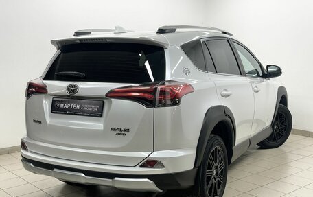 Toyota RAV4, 2018 год, 2 697 000 рублей, 4 фотография