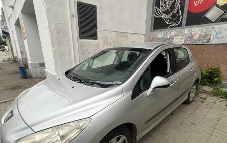 Peugeot 308 II, 2011 год, 370 000 рублей, 2 фотография