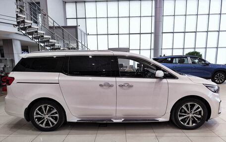 KIA Carnival III, 2018 год, 2 650 000 рублей, 4 фотография