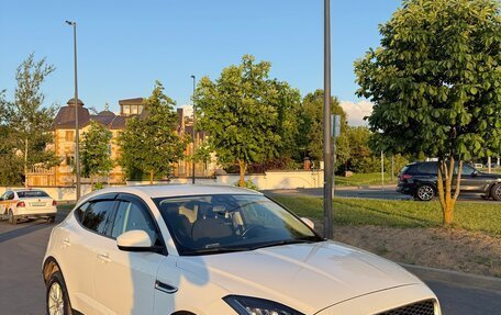 Jaguar E-Pace, 2018 год, 2 150 000 рублей, 5 фотография