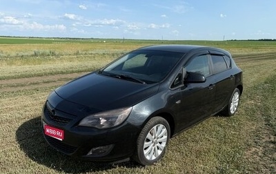 Opel Astra J, 2011 год, 555 000 рублей, 1 фотография