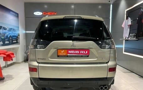Mitsubishi Outlander III рестайлинг 3, 2008 год, 1 345 000 рублей, 6 фотография