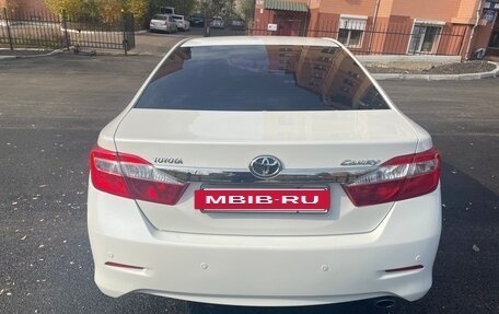 Toyota Camry, 2012 год, 2 200 000 рублей, 2 фотография