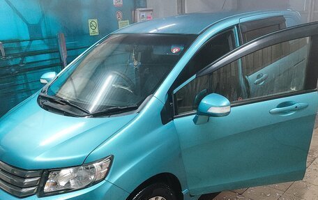 Honda Freed I, 2012 год, 1 250 000 рублей, 4 фотография