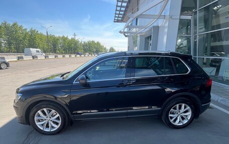 Volkswagen Tiguan II, 2018 год, 2 750 000 рублей, 2 фотография