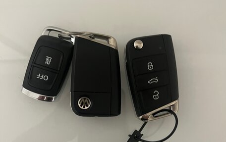 Volkswagen Tiguan II, 2018 год, 2 750 000 рублей, 4 фотография