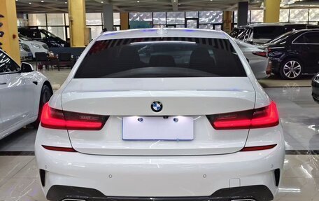 BMW 3 серия, 2021 год, 3 050 000 рублей, 3 фотография