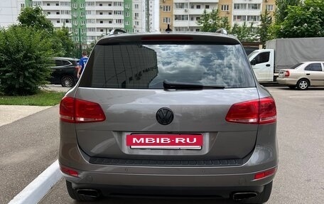 Volkswagen Touareg III, 2011 год, 2 100 000 рублей, 4 фотография