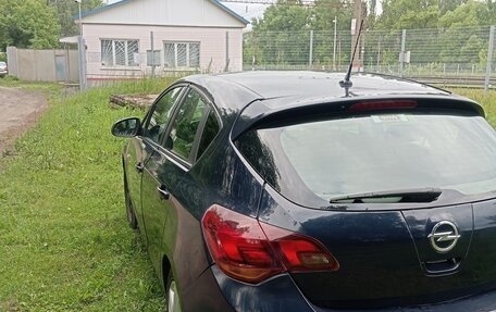 Opel Astra J, 2012 год, 610 000 рублей, 3 фотография