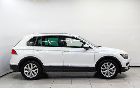 Volkswagen Tiguan II, 2017 год, 2 248 000 рублей, 5 фотография