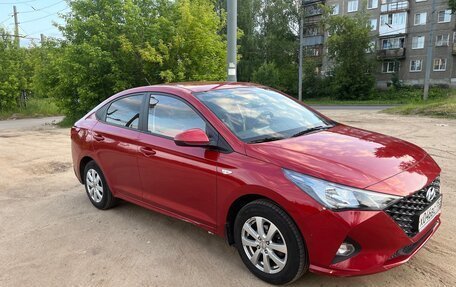 Hyundai Solaris II рестайлинг, 2021 год, 1 600 000 рублей, 2 фотография