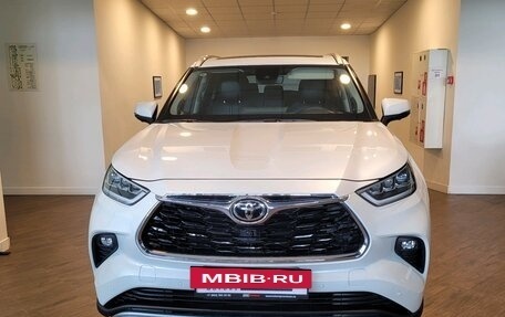 Toyota Highlander, 2025 год, 5 850 000 рублей, 6 фотография