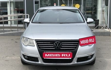 Volkswagen Passat B6, 2006 год, 550 000 рублей, 2 фотография