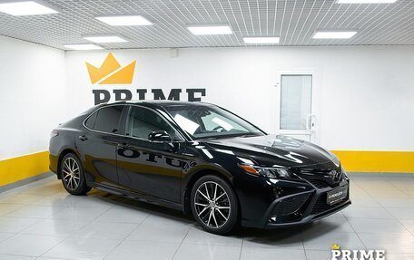 Toyota Camry, 2021 год, 3 999 000 рублей, 3 фотография