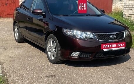 KIA Cerato III, 2011 год, 750 000 рублей, 2 фотография